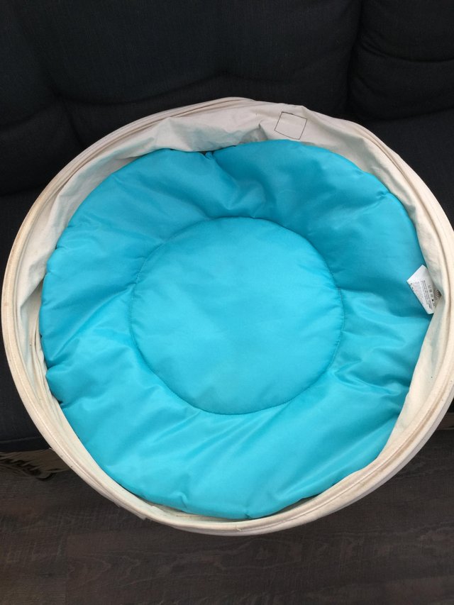 Image 3 of Pet folding cocoon bed
