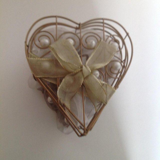 Image 2 of HEART. box gold wire & pearls with popouri