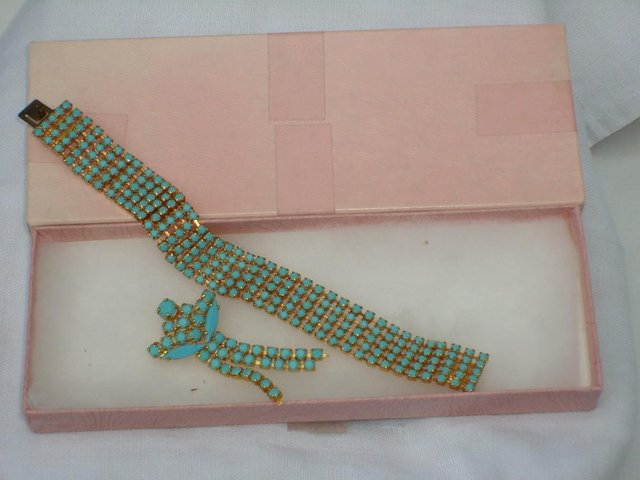 Image 2 of Vintage Costume Turquoise/Gold Bracelet & Brooch Set