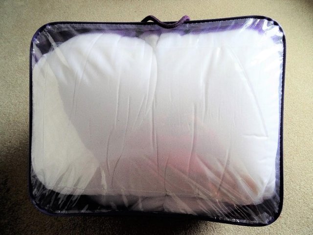 Image 2 of King Size Duvet 10.5 tog luxuriously soft filling and cover
