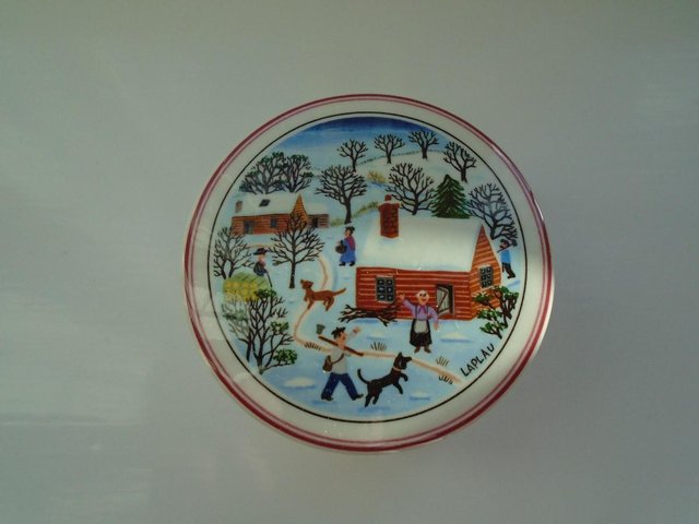 Preview of the first image of Villeroy & Boch Naif Christmas Trinket Box With Lid.