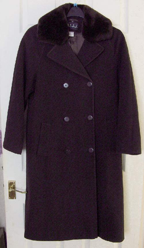 Preview of the first image of Best de La Redoute Brown Wool/Cashmere mix Coat - Size 8.