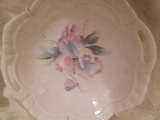 Image 3 of Two Aynsley ornamental plates Little Sweetheat pattern