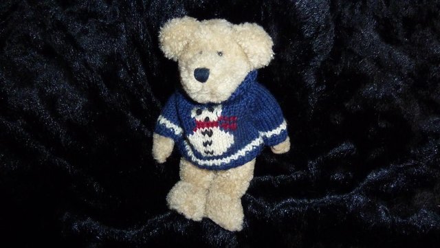 Image 3 of collectable JB BEAN vintage teddy bear in Christmas jumper