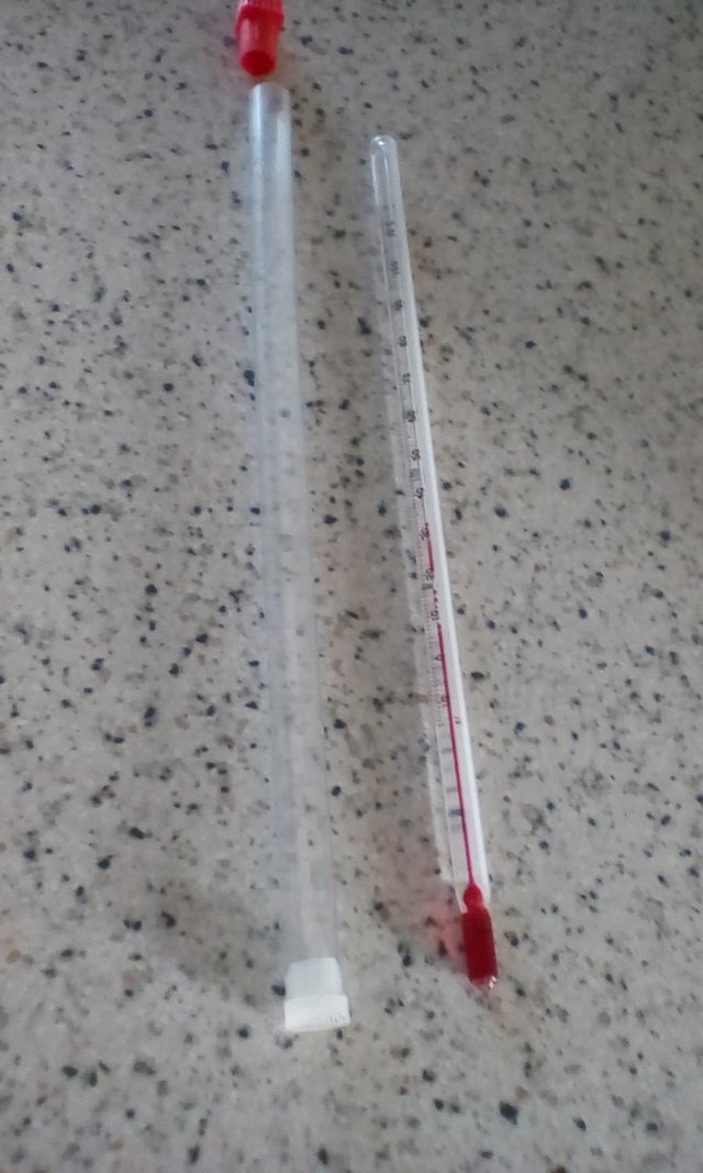 Image 2 of Hme Brewing Glass Hydrometer, jar and thermometer