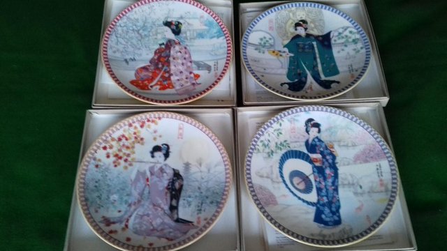 Preview of the first image of Japanese porcelain collectors plates.