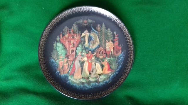 Preview of the first image of Russian collectors plates.