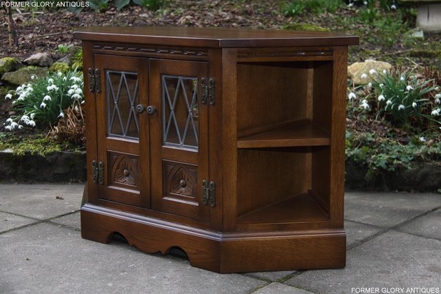 Image 18 of AN OLD CHARM LIGHT OAK CORNER TV DVD CD CABINET STAND TABLE