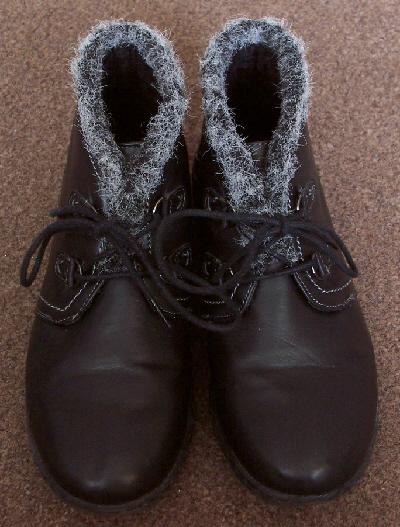 Image 3 of Lovely Ladies Black Boots With Grey Fur Trim - Size 5