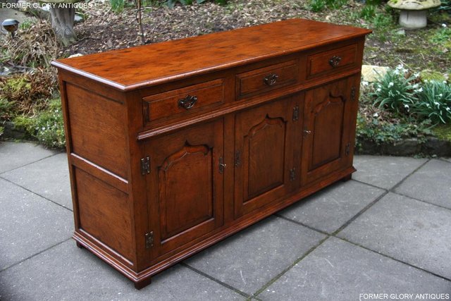 Image 3 of TITCHMARSH & GOODWIN STYLE DRESSER BASE SIDEBOARD HALL TABLE