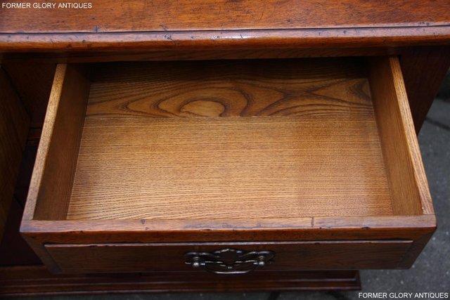 Image 27 of TITCHMARSH & GOODWIN STYLE DRESSER BASE SIDEBOARD HALL TABLE