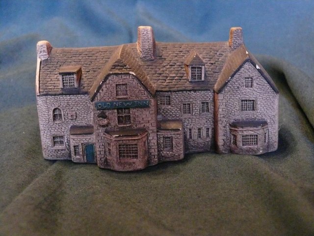 Image 2 of Old Model of "The New Inn" Bourton on the Water