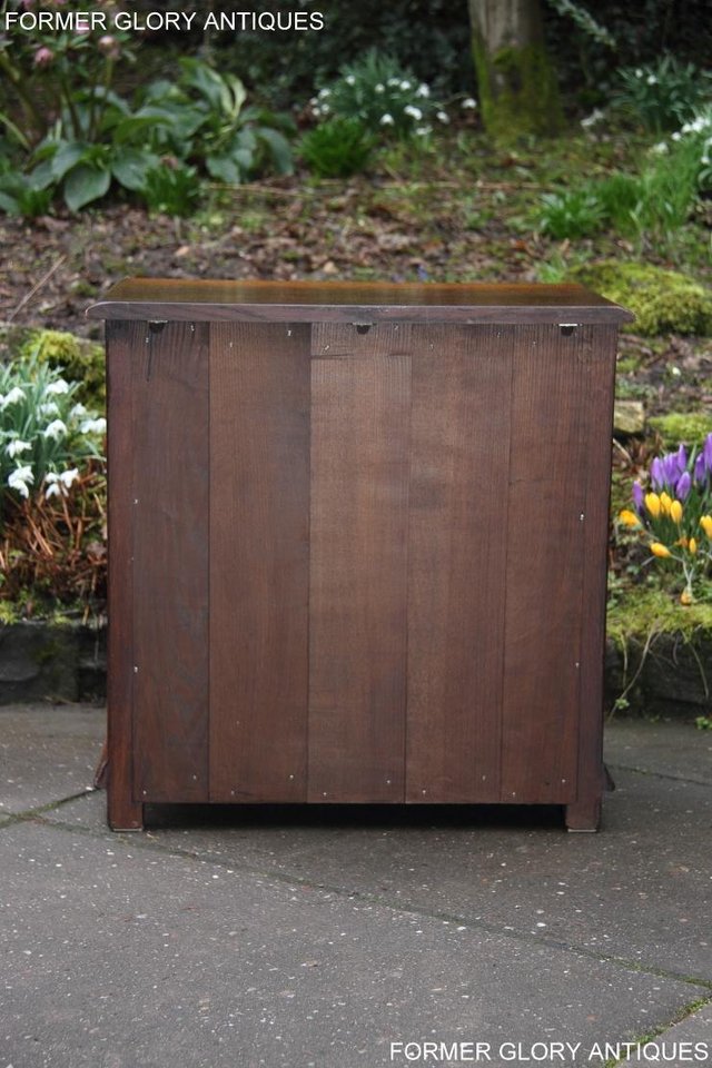 Image 8 of TITCHMARSH & GOODWIN OAK BEDSIDE CABINET TABLE STAND UNIT