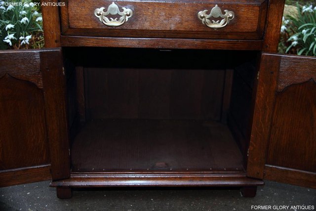 Image 16 of TITCHMARSH & GOODWIN OAK BEDSIDE CABINET TABLE STAND UNIT