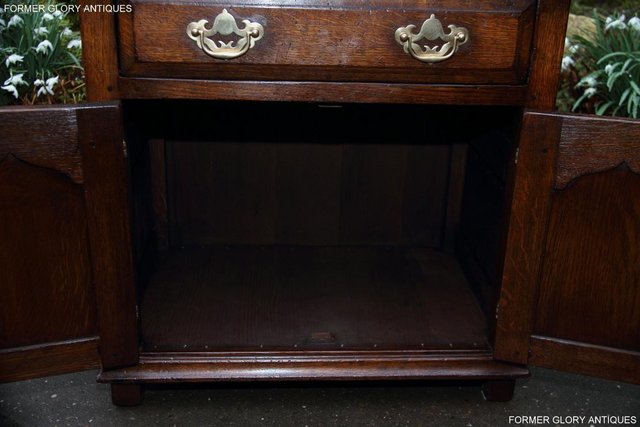 Image 28 of TITCHMARSH & GOODWIN OAK BEDSIDE CABINET TABLE STAND UNIT