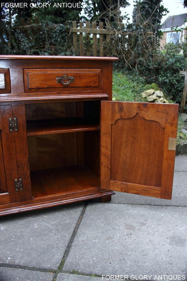 Image 40 of TITCHMARSH & GOODWIN STYLE DRESSER BASE SIDEBOARD HALL TABLE