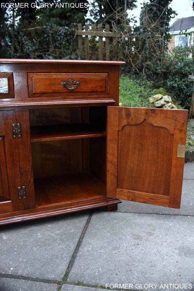 Image 55 of TITCHMARSH & GOODWIN STYLE DRESSER BASE SIDEBOARD HALL TABLE