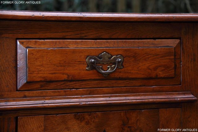 Image 63 of TITCHMARSH & GOODWIN STYLE DRESSER BASE SIDEBOARD HALL TABLE