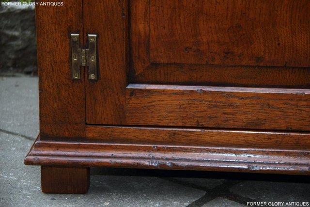 Image 92 of TITCHMARSH & GOODWIN STYLE DRESSER BASE SIDEBOARD HALL TABLE