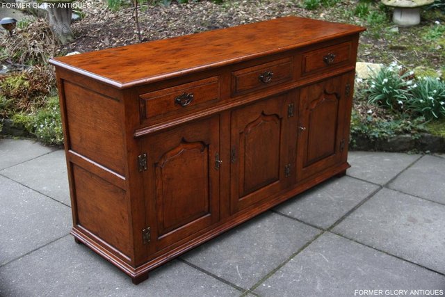 Image 102 of TITCHMARSH & GOODWIN STYLE DRESSER BASE SIDEBOARD HALL TABLE