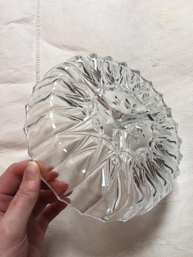 Image 3 of Glass bowl clear vintage/retro 1970s interiors