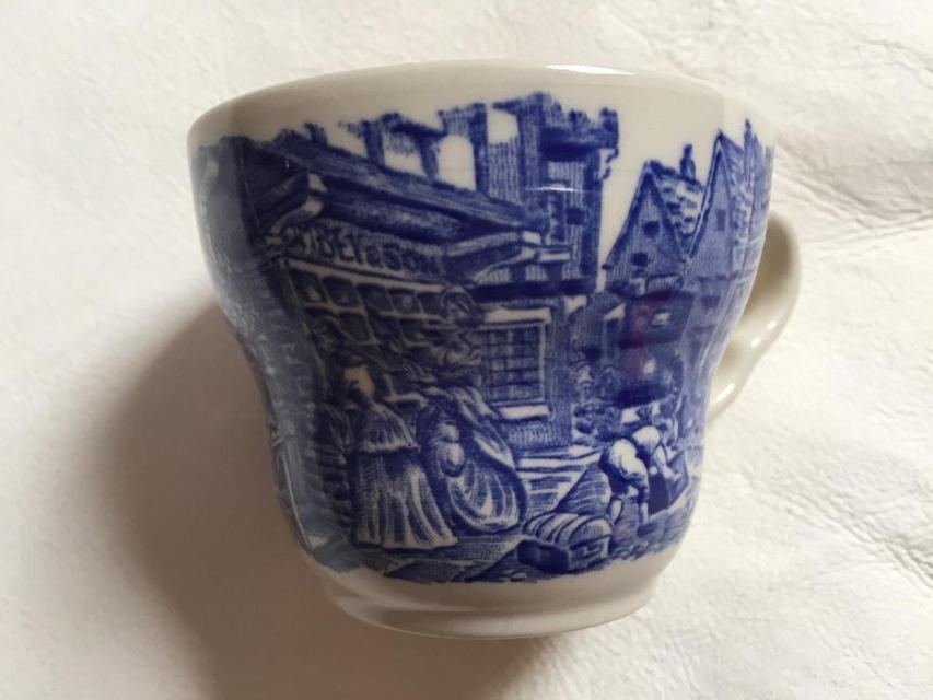 Preview of the first image of Blue/white tea cups 7 cups (matching items available).