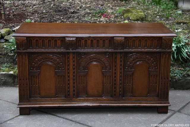 Image 24 of TITCHMARSH AND GOODWIN CARVED OAK BLANKET CHEST BOX COFFER