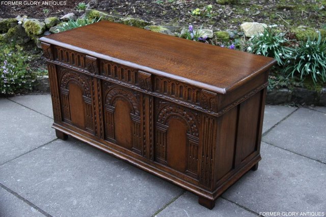 Image 34 of TITCHMARSH AND GOODWIN CARVED OAK BLANKET CHEST BOX COFFER