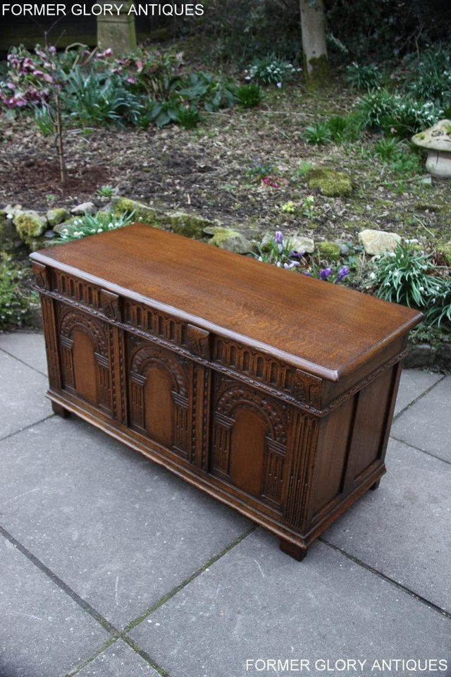 Image 83 of TITCHMARSH AND GOODWIN CARVED OAK BLANKET CHEST BOX COFFER