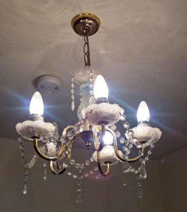 Image 3 of Beautiful Dining Room Lamp with Crystal Drops