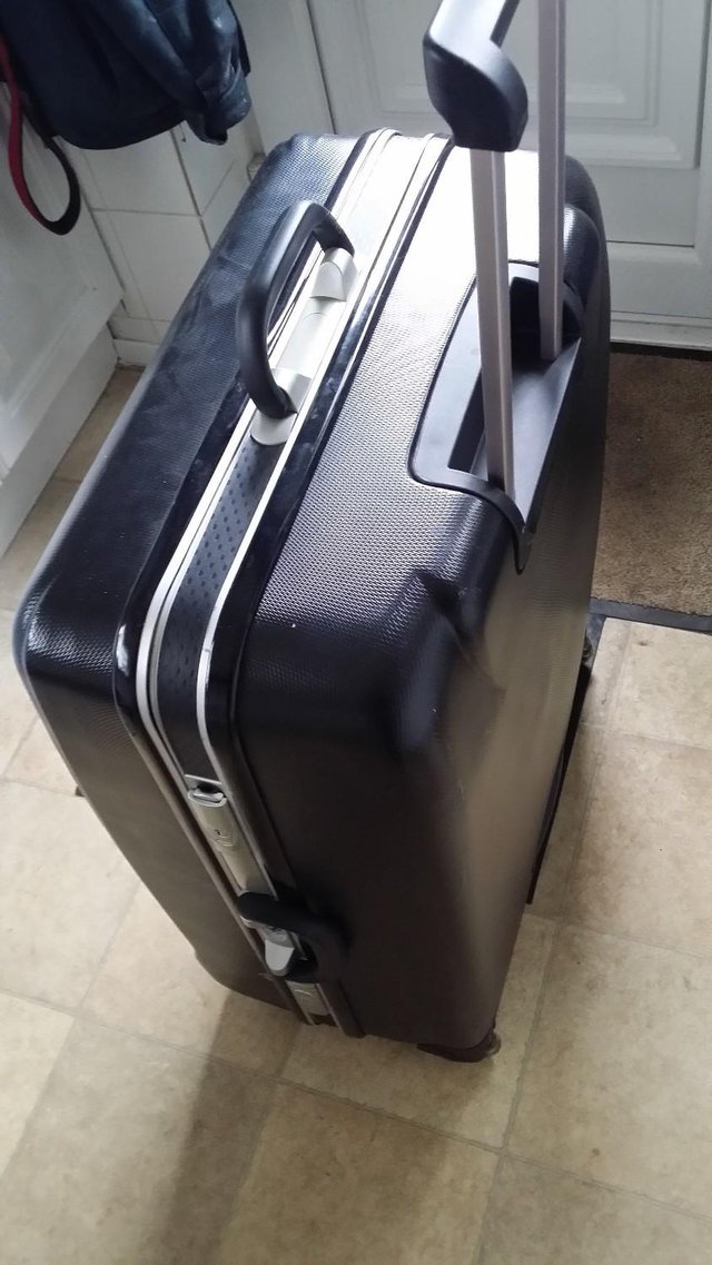Preview of the first image of zebra hard case 2 wheeled case.