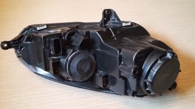 Preview of the first image of VW Golf Headlamp Headlight Unit Near Side Left Side 2007-09.