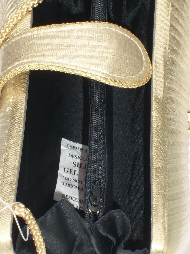 Image 3 of DENTS 1777 Vintage Look Gold Lamé Handbag/Clutch NEW!