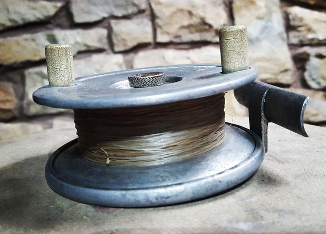Image 3 of Vintage fishing reel in aluminium