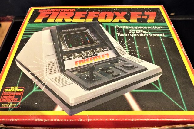 Image 3 of Vintage toy boxed Firefox F-7  space game