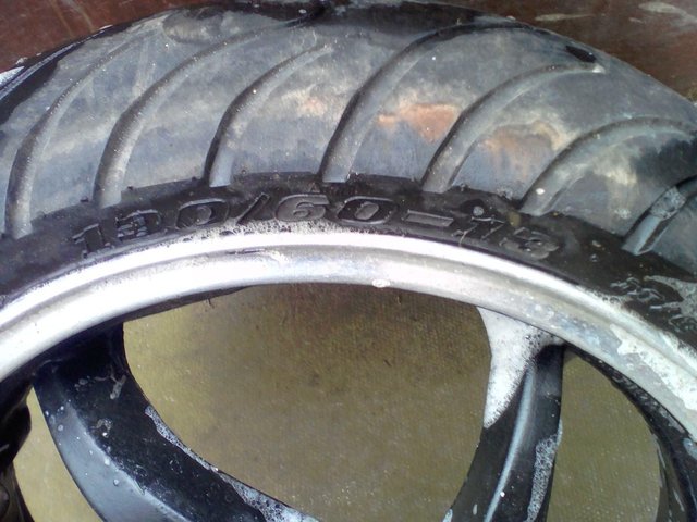 Image 2 of Boatian hb e4-hb REAR wheel with excellent tyre