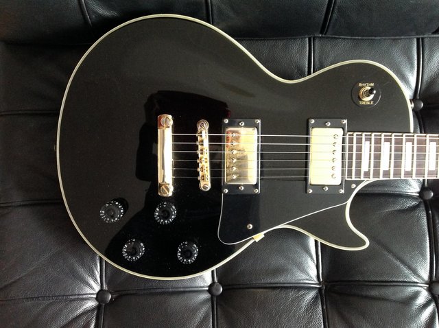 Preview of the first image of Epiphone Custom Les Paul vintage - & hard case.