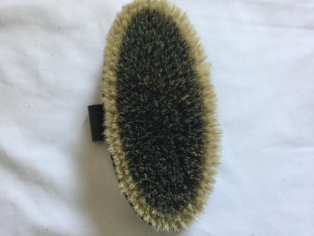 Image 4 of Grooming brushes - Oster& Equerry