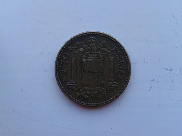 Preview of the first image of 1953 (56) Spain 2 ½ Pesetas Coin KM# 785 (VF+).
