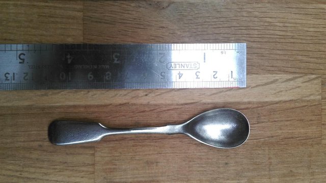 Image 2 of Fine Hallmarked Silver 'fiddle' Mustard Spoon