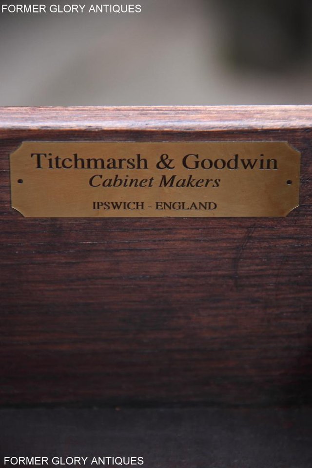Image 42 of TITCHMARSH & GOODWIN CARVED OAK DRESSER BASE SIDEBOARD TABLE