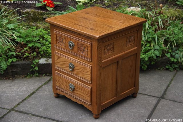 Image 14 of PAIR OF OLD CHARM OAK BEDSIDE LAMP TABLES CHEST OF DRAWERS