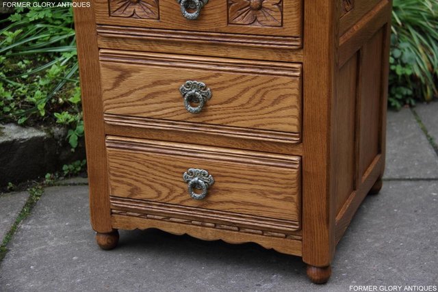 Image 20 of PAIR OF OLD CHARM OAK BEDSIDE LAMP TABLES CHEST OF DRAWERS