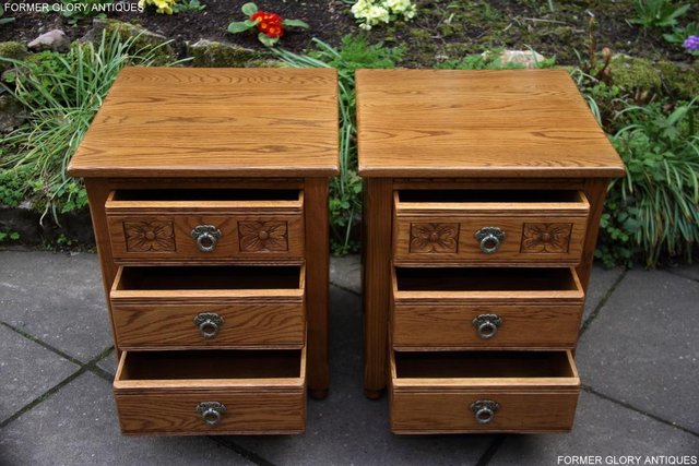 Image 49 of PAIR OF OLD CHARM OAK BEDSIDE LAMP TABLES CHEST OF DRAWERS