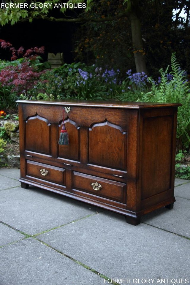Image 8 of TITCHMARSH GOODWIN OAK BLANKET TOY DOWER CHEST BOX TV STAND