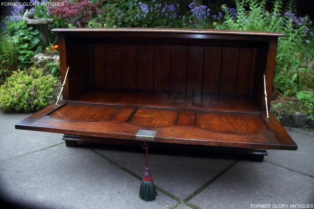 Image 13 of TITCHMARSH GOODWIN OAK BLANKET TOY DOWER CHEST BOX TV STAND