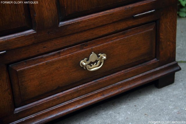 Image 17 of TITCHMARSH GOODWIN OAK BLANKET TOY DOWER CHEST BOX TV STAND