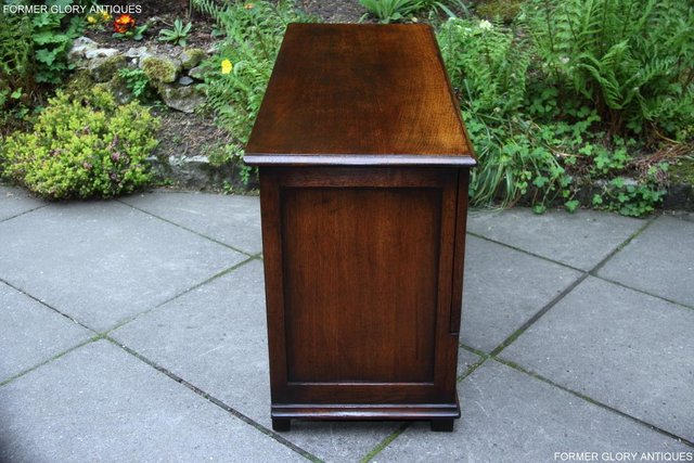 Image 25 of TITCHMARSH GOODWIN OAK BLANKET TOY DOWER CHEST BOX TV STAND