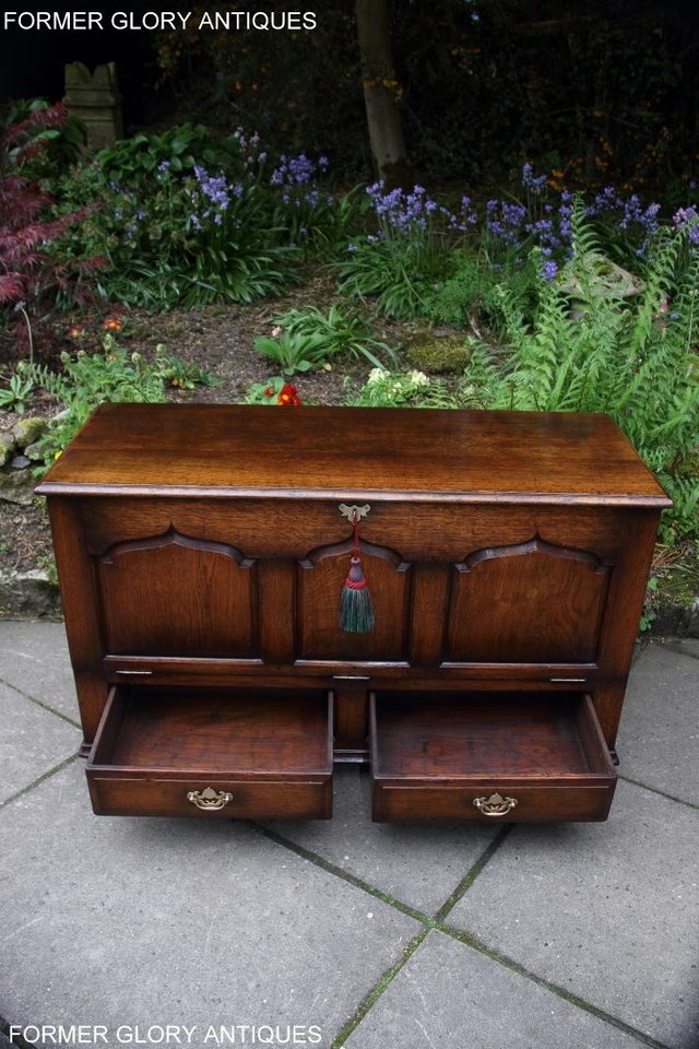 Image 38 of TITCHMARSH GOODWIN OAK BLANKET TOY DOWER CHEST BOX TV STAND