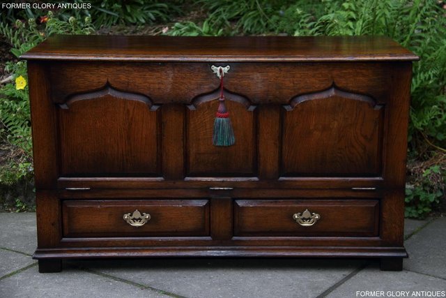 Image 60 of TITCHMARSH GOODWIN OAK BLANKET TOY DOWER CHEST BOX TV STAND